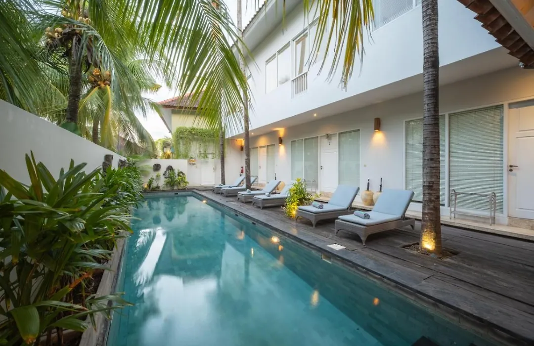 Room & Vespa 4 - Central Seminyak Near Beach-1